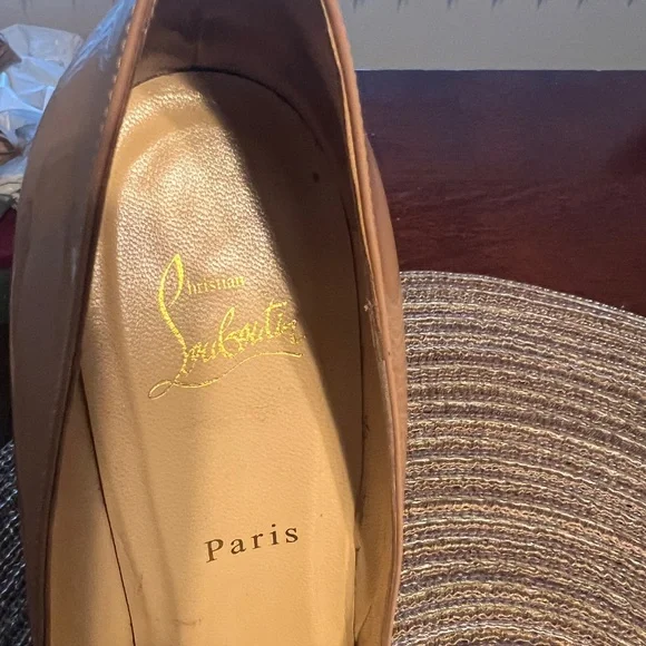 Christian Louboutin Pigalle Follies 100 Nude EUR 40. - Picture 6 of 9